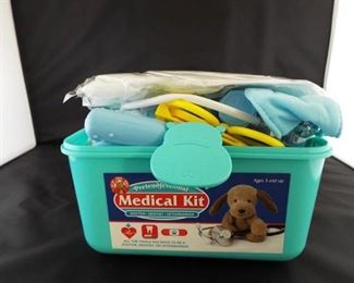 Pretend fessional medical kit.