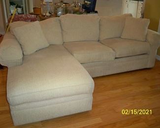 "BIN" - Broyhill 2pc. Sectional Sofa