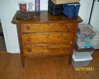 Antique/Vintage 3 drawer Dresser - shown without mirror