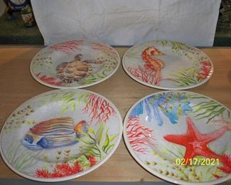 Set of 4 Better Homes & Gardens Plastic "Under the Sea " Plates