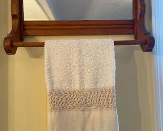 Mirrored towel holder