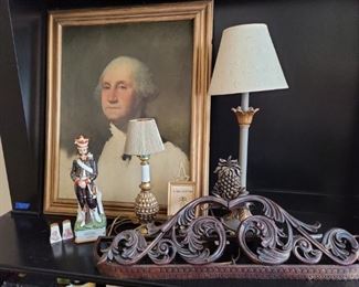 George Washington Framed picture, 2 lamps, figurines and pineapple décor. https://ctbids.com/#!/description/share/768225


