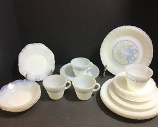 Collection of vintage Termocrisa milk glass dishes. Includes 8 dinner plates 9”, 1 bowl, 4 mugs, 6 saucers, 2 salad plates and 1 bowl. There is an 8 piece set of white dishes 6” that are unmarked.

https://ctbids.com/#!/description/share/768261
