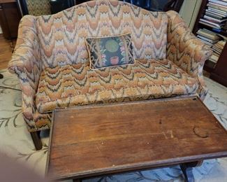 Camelback Love Seat & Coffee Table.  Love Seat is 56 X 32 X 36”, Seat Height is 20”from floor.

https://ctbids.com/#!/description/share/768306