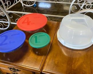 PYREX 3-Piece Nesting Bowls w/Lids and WILTON Cake Carrier w/reversible bottom