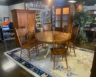 7-Piece Oak Dining Room Set with White Table Pedestal