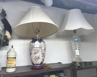 Great selection of lamps
