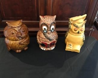 McCoy Owl, Owl cookie jar, Kitsch Owl reading ABC Book