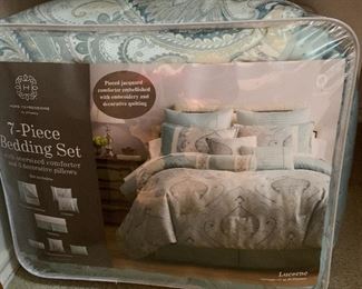 Comforter set, 7-piece