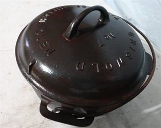 Griswold Tite-top Dutch oven Cast iron