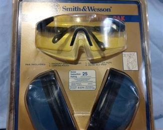 Smith & Wesson shooters protection Pak