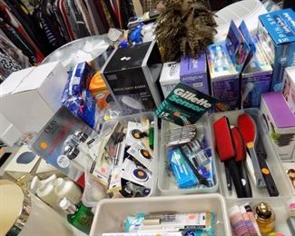 LOTS OF TOILETRIES AND MAKEUP