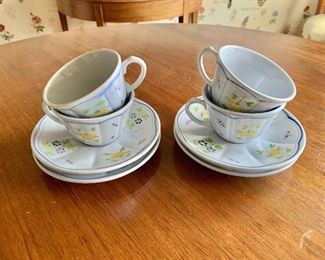 $40 - Longchamp yellow flower pattern; 4 teacups and 4 saucers