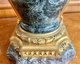 Detail