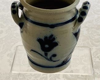 $10 - Williamsburg reproduction blue & white glazed crock with handles; 5” (H)