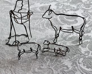 $24 - Silver tone sculpted partial nativity scene