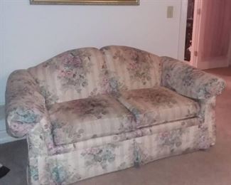 Clayton Marcus 2 Person Floral Upholstered Love Seat