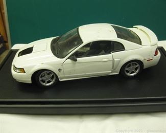 Die Cast Metal 1 18 Scale 1999 Mustang GT Hardtop