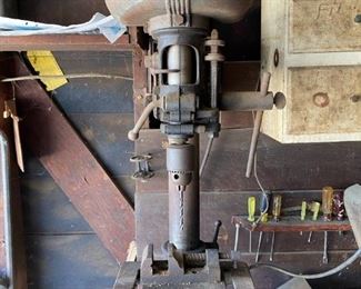 Vintage Delta DP 220 Table Top Drill Press **Works** 