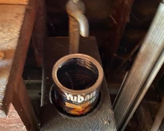 Vintage Oil Lubester Pump Box Turn Facet