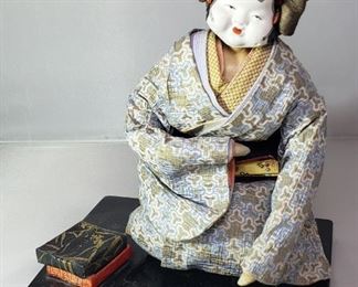 Japanese Geisha Doll/Figurine Made of Folded Paper