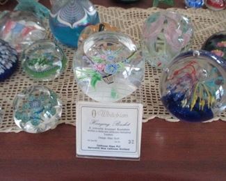  COLLECTION OF PAPER WEIGHTS
