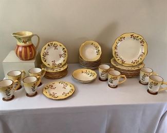 Yellow Better Home Garden Dish Set