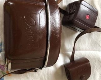 Kodak Retina IIIC film camera with leather case, flash, and lens cover. Made in Germany. $225 Mint Condition (Photo 4/7)