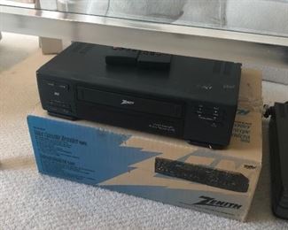 Zenith VHS video cassette recorder
