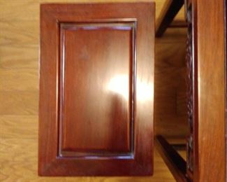 Top of nesting table