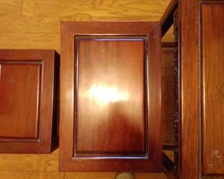 Top of nesting table