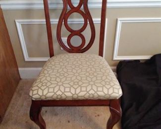 Dining room chair