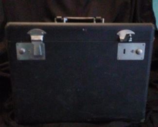 Case to sewing machine