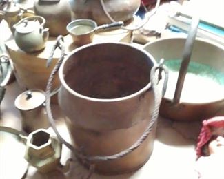 Copper pot with handle