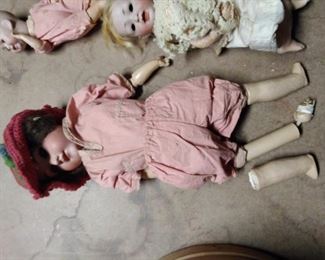 Dolls, parts