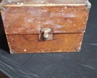 Wood box closed