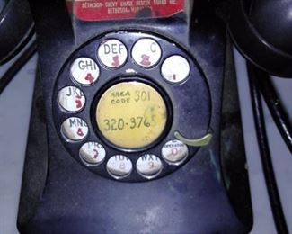 $20.00      Vintage telephone
