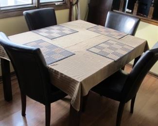Kitchen table, chairs & leaf 54 x 42 x 30h