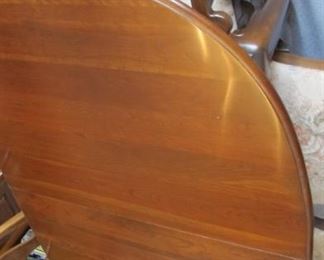 Dining table & 6 chairs