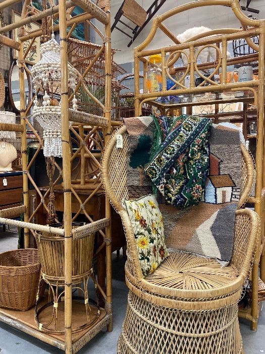 Vintage Marche in Saint Petersburg, FL starts on 3/6/2021