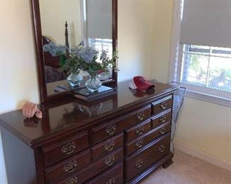 DRESSER WITH MIRROR