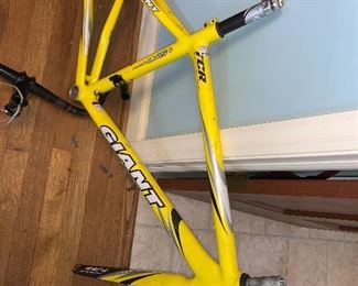 GIANT BIKE FRAME MOUNTAINBIKE