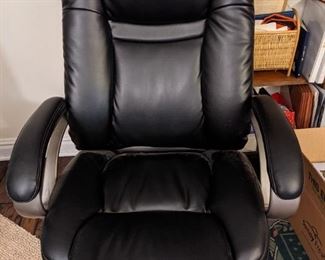 LIKE NEW office chair
