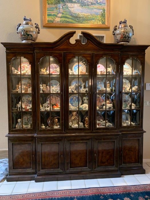Drexel  Chinoiserie  China cabinet with lights