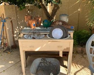 VINTAGE PLANTERS BENCH