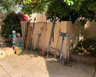 GARDEN TOOLS