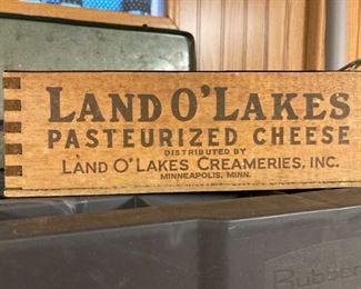 Land O'Lakes wood cheese box