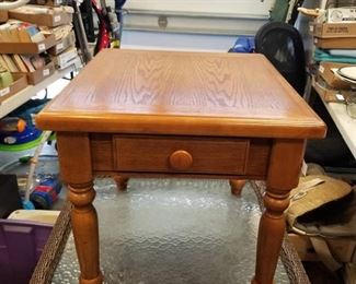 Side table with drawer 21 x 25 x 22