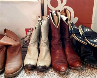 Women's cowboy boots  size 8 1/2