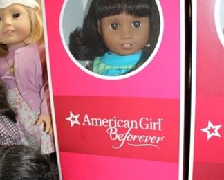 AMERICAN GIRL DOLL